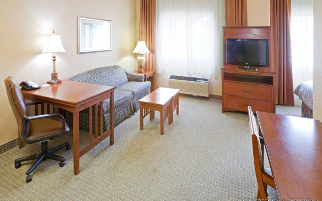 Staybridge Suites Lubbock - University Area by IHG