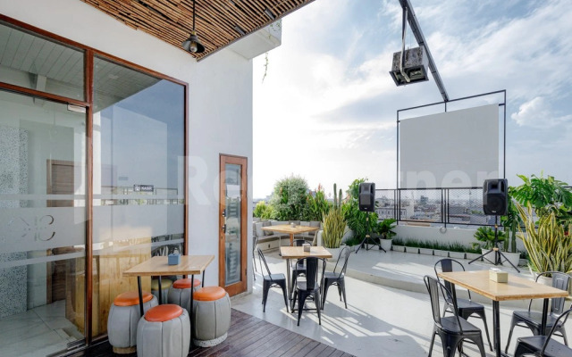 Travel Biz Hotel Medan Mitra RedDoorz