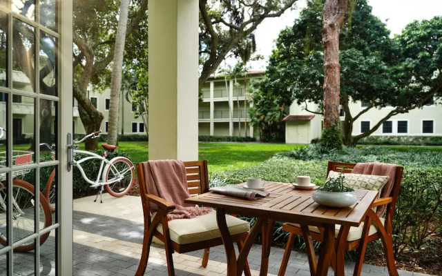 The Boca Raton, Bungalows