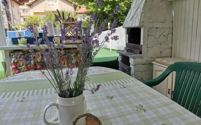 Parlapanovi Guest House