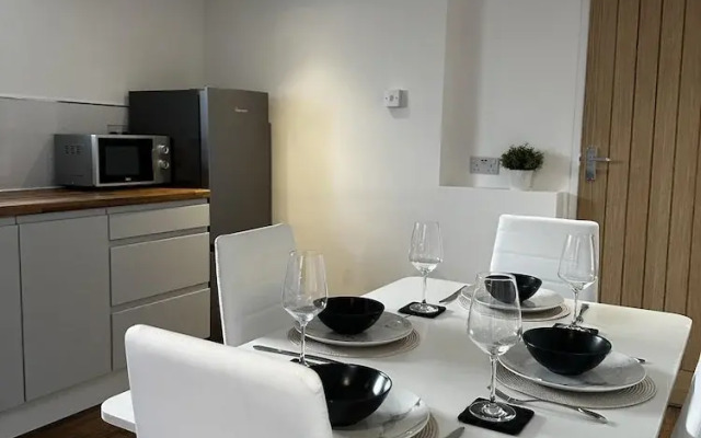 Entire Apartment Super King Bed Close To Town