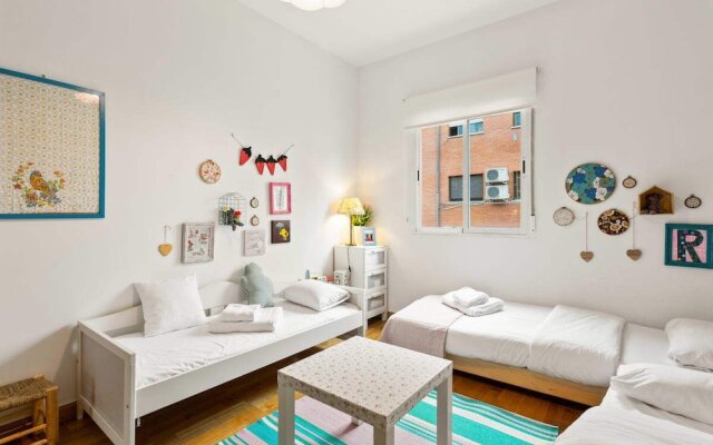 Lovely 1Bed Apt, Sleeps 5 Nr Puente De Vallecas