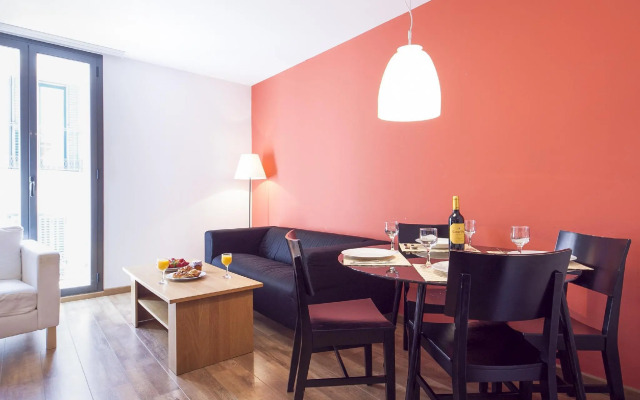 Inside Barcelona Apartments Sants