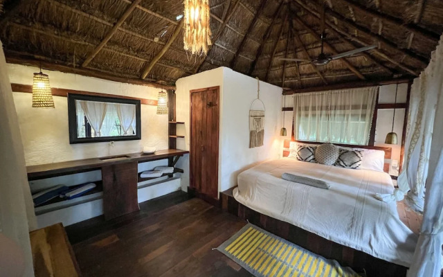 Villa Santuario Lake Front Oasis