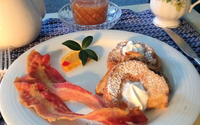 Family Farmhouse Inn