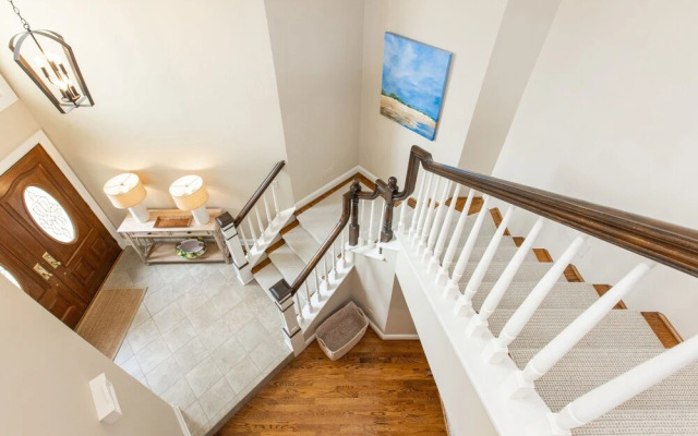 Sunrise Villa/monthly Rental 3 Bedroom Home