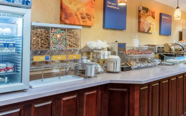 Comfort Suites Oxford I-20 exit 188