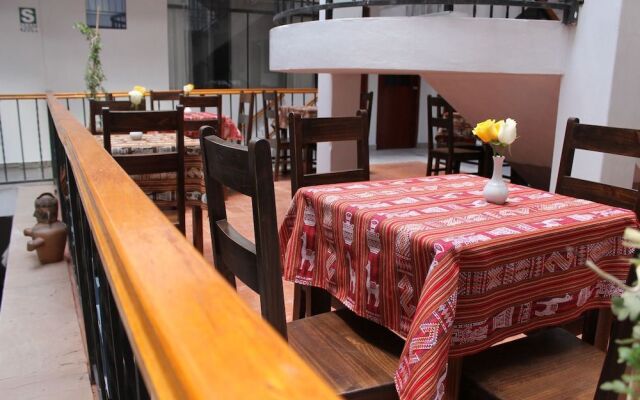 Hotel Del Prado Hometown