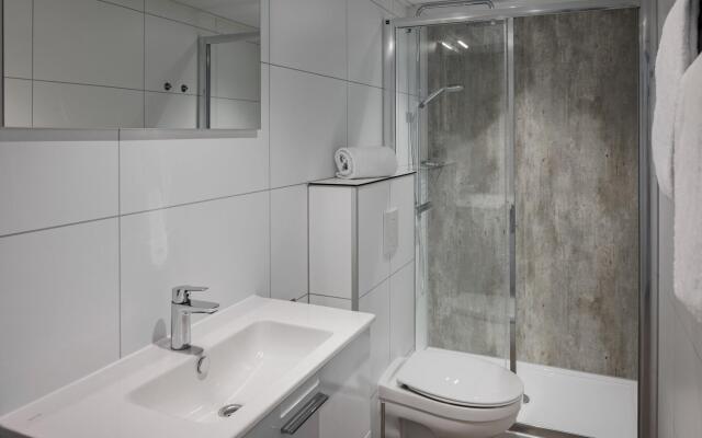 Modern Tiny House With Dishwasher, Beach at 500m