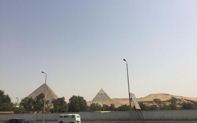 H10 Pyramids View