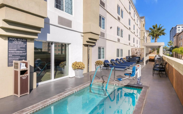 Candlewood Suites Anaheim - Resort Area by IHG