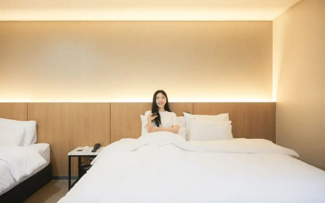 Hwaseong Stay13 Hotel