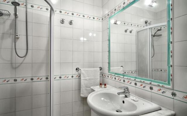 Sound Of The Sun Apartment