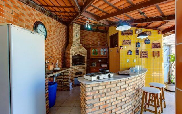 Casa com piscina privativa perto do mar