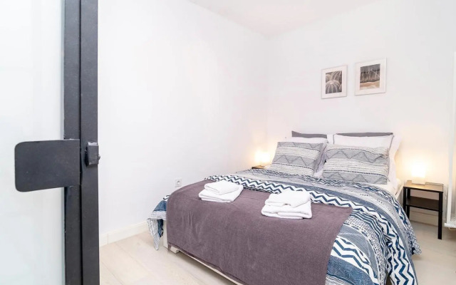 Smiling Apartment Near Puerta del Sol by Batuecas