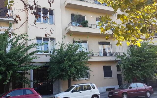 Violet Errathens Apartment - Athens Center, 7 BD, 3 BATH