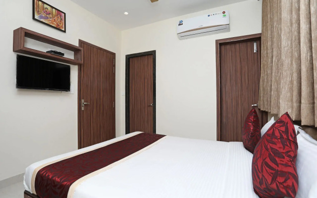 OYO 10131 Hotel Raj