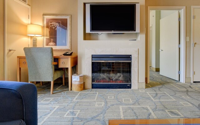 Sapphire Skyline Premium Suite