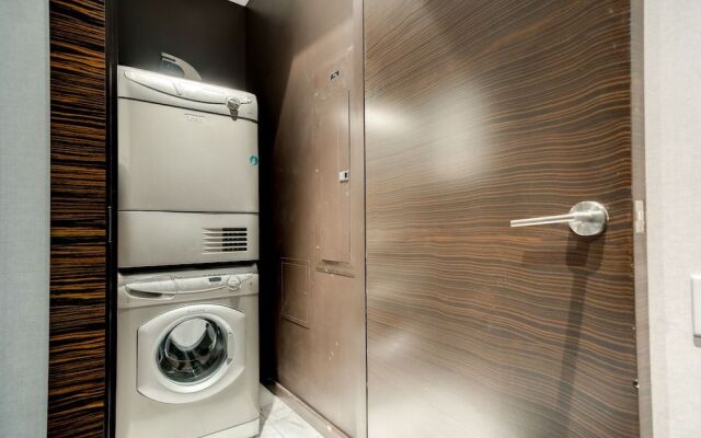 StripViewSuites at Palms Place Penthouses