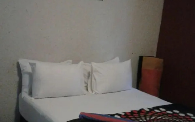Royal Crown Guesthouse
