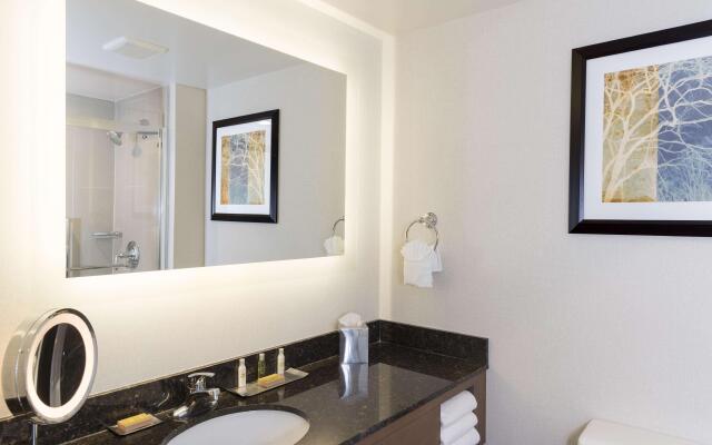 Doubletree by Hilton Pleasant Prairie Kenosha