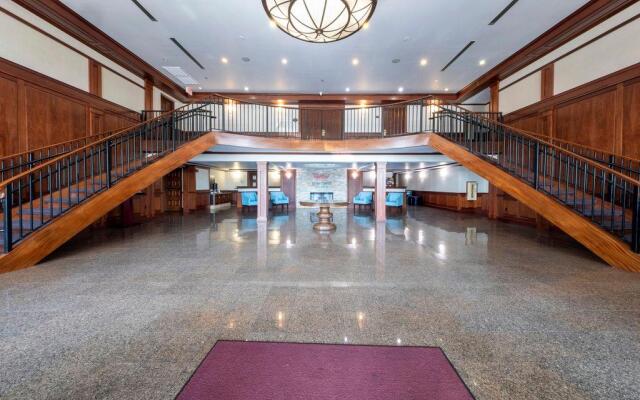 Red Roof Inn & Suites Wilmington - New Castle