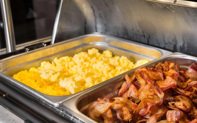 Best Western Plus St. Louis Airport Hotel