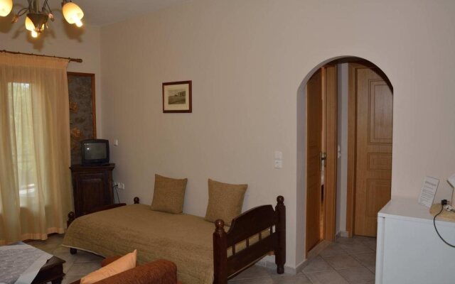 Evrostini Guest House