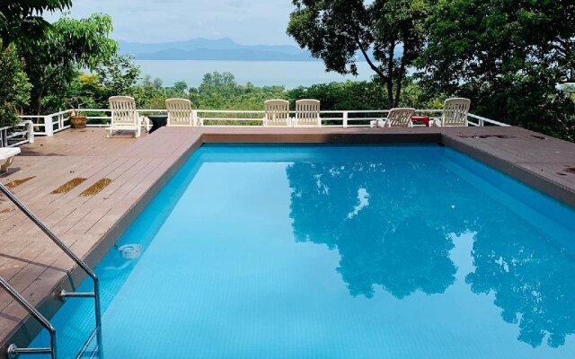 Lamai Koh Phayam Resort