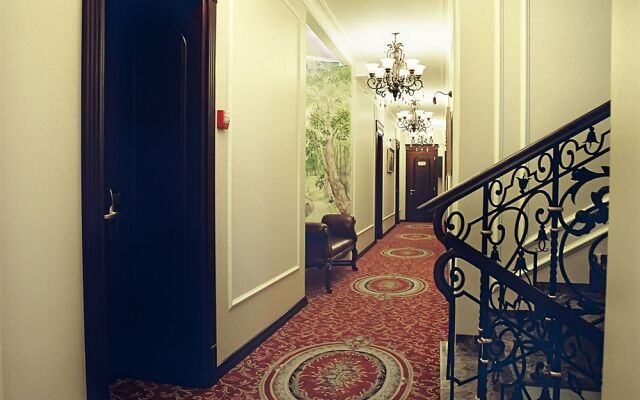 Frederic Koklen Boutique Hotel