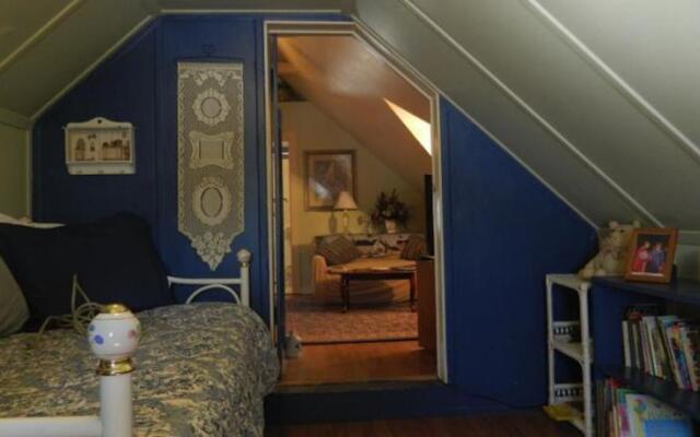 Village Victorian Bed and Breakfast