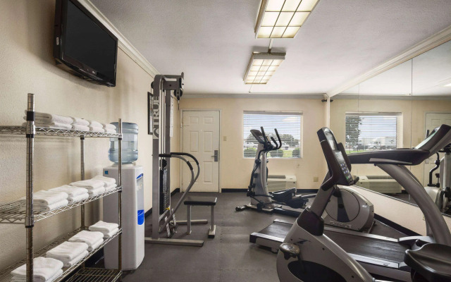 Baymont by Wyndham Beaumont