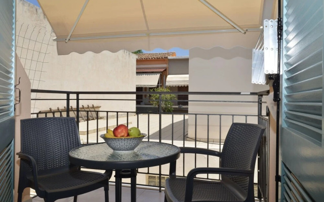 Amara Porto Living