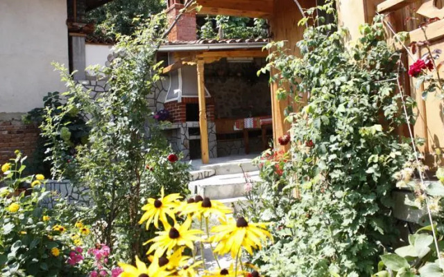 Guest House Roden Dom