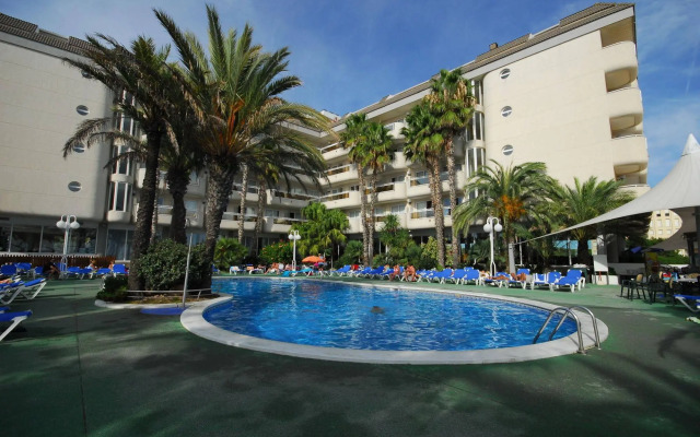 Caprici Beach Hotel & Spa
