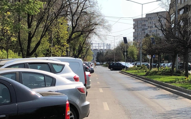 Cozy and Clean Apartment, near National Arena