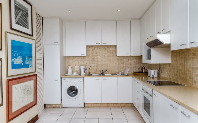 Balie Bay 1 - Adults Only