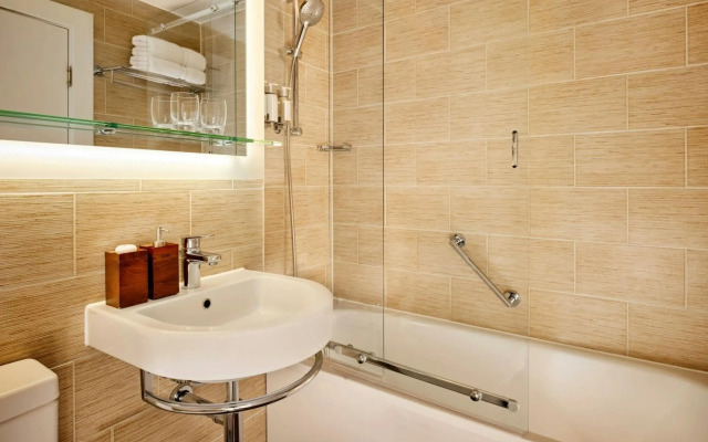 St. Ermins Hotel, Autograph Collection