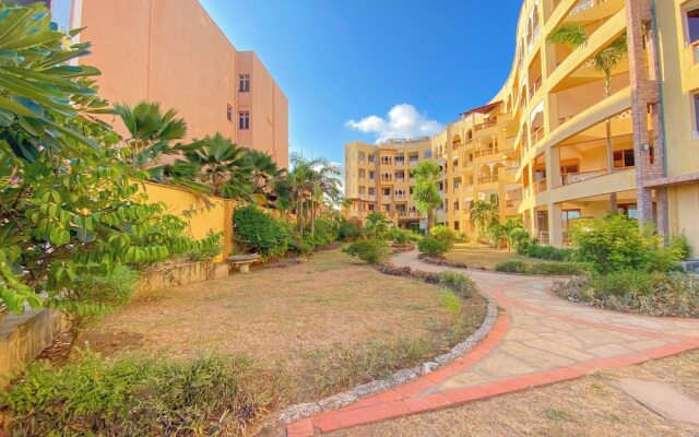 Sea Breeze Beachfront Apartments