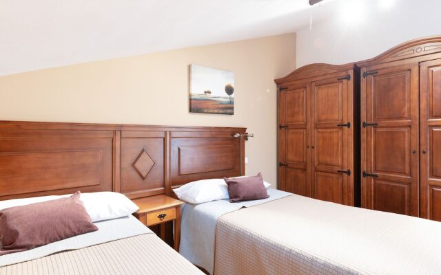 Ravishing House Boat in Gúdar with Fireplace