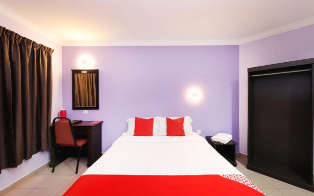 Super OYO 473 Comfort Hotel 2