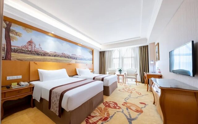 Vienna Hotel (Shenzhen Pingshan Yizhan Garden)