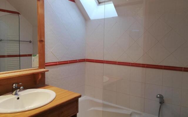 Hameau Pra Roustan by Godille