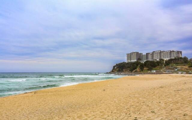 Sokcho White Light House Pension