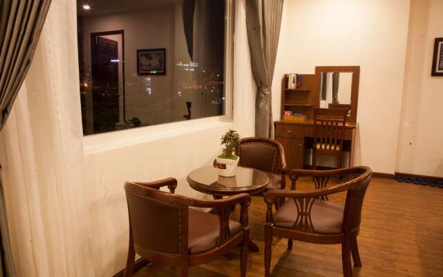 Luu Ly Hotel
