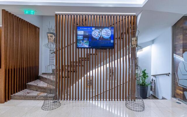 Отель Polis Grand