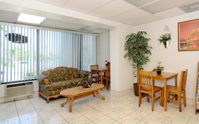 Circle City Inn