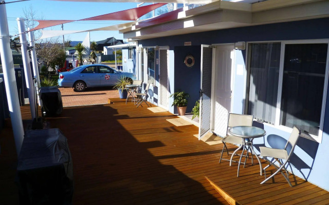 Sails on Port Sorell