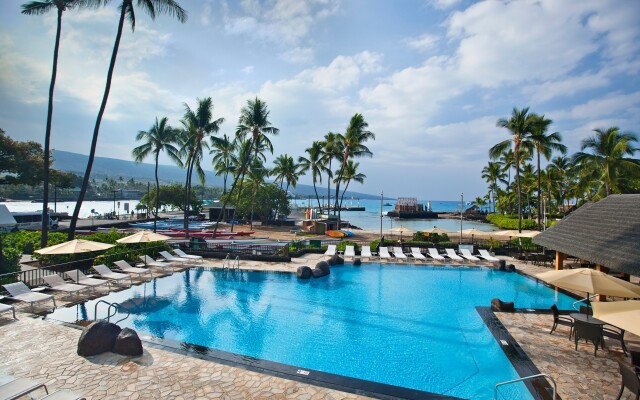 Courtyard by Marriott King Kamehameha's Kona Beach Hotel
