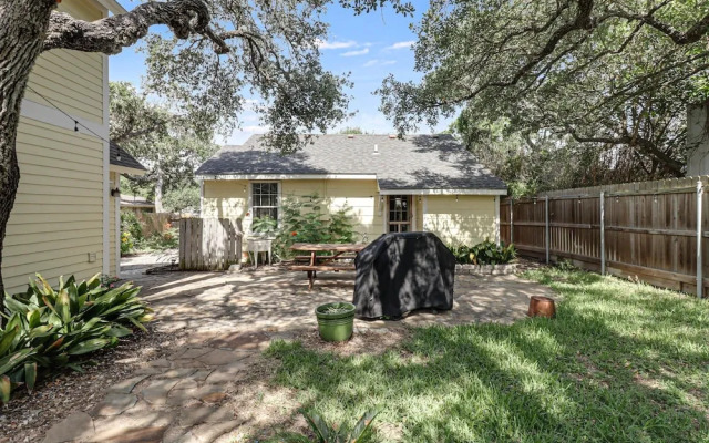 Rockport Treehouse 1 Bedroom Home